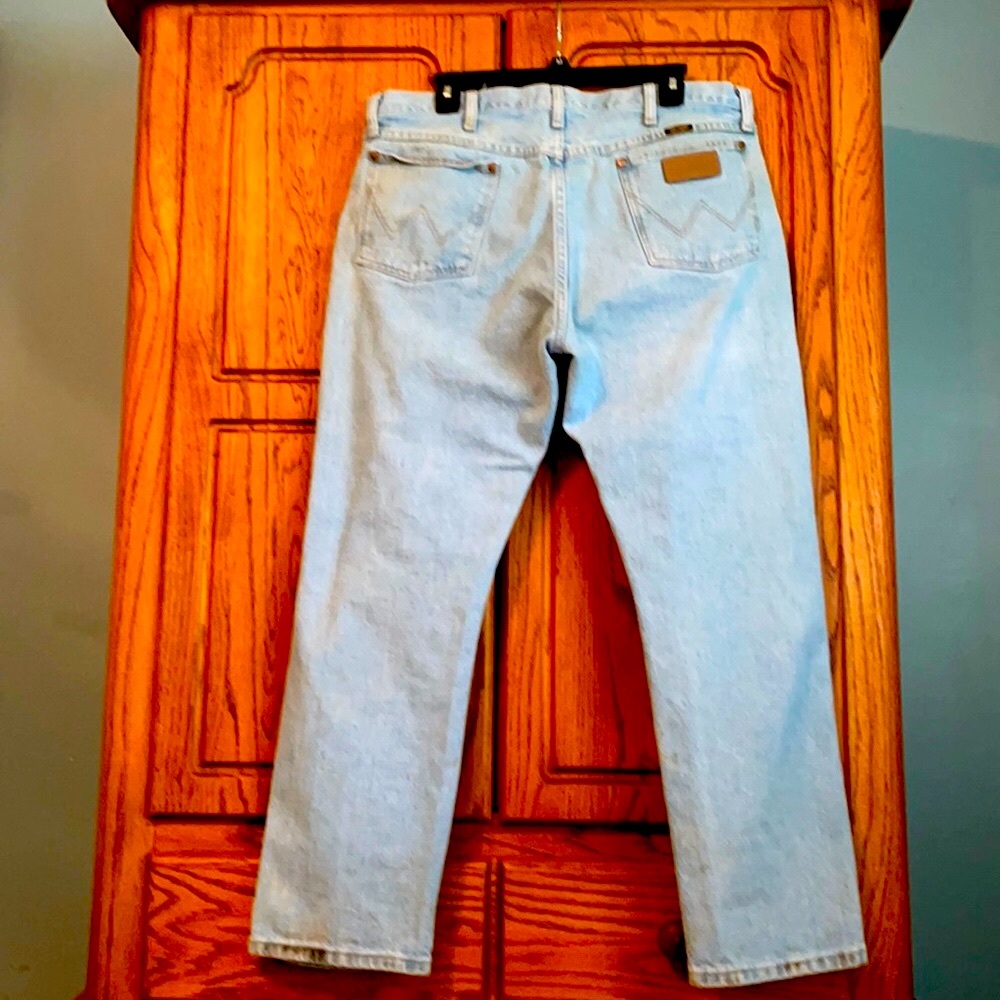 Men’s Wrangler 38-30